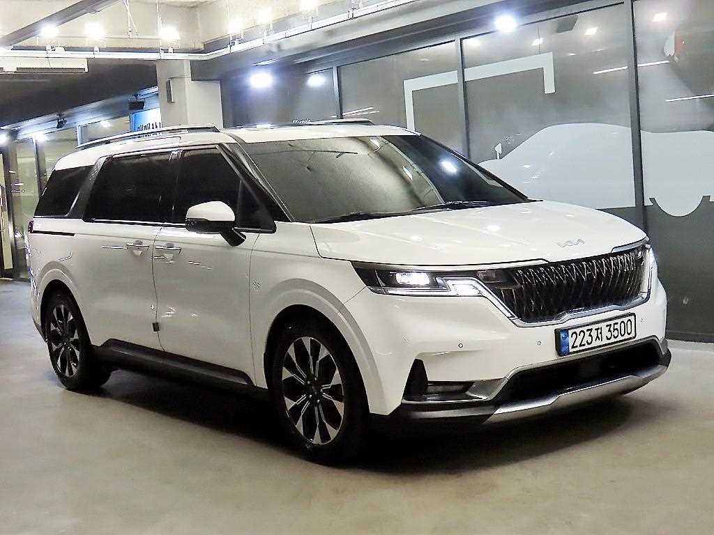 KIA Carnival 2021 Blanco - Importación desde Corea - HF Imports Iquique - Foto 1