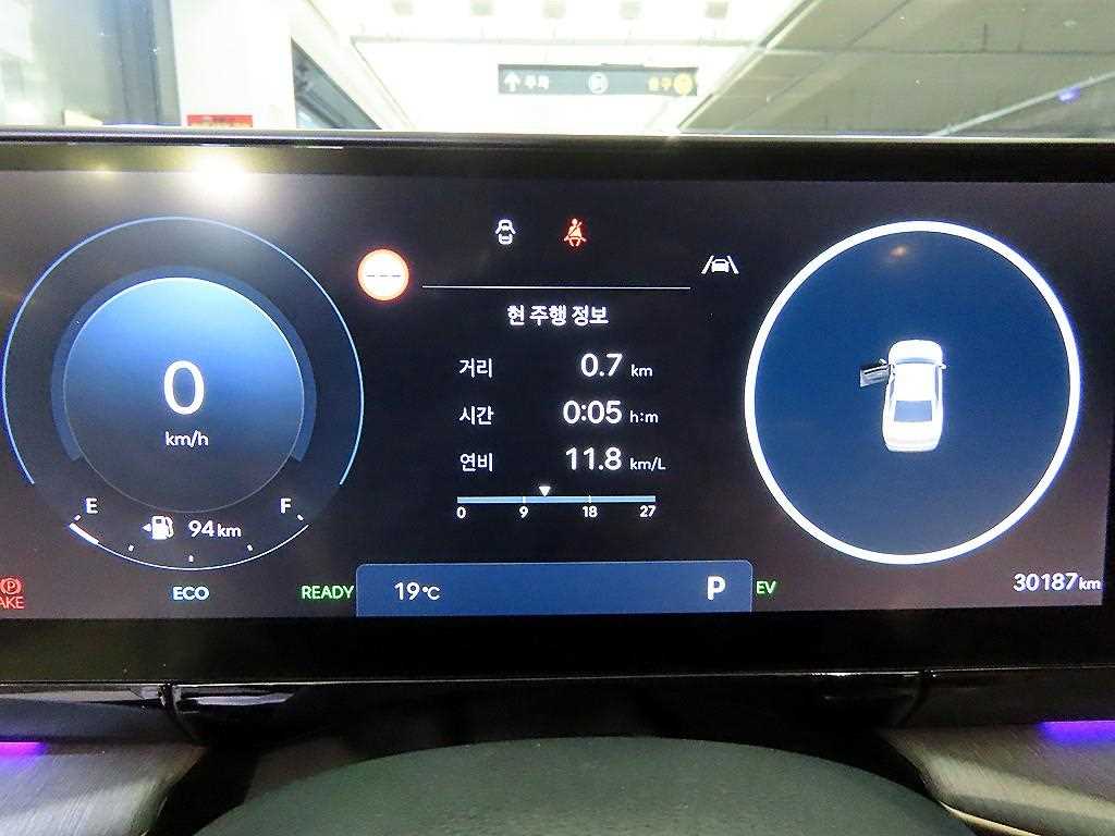HYUNDAI Grandeur - Vista 10