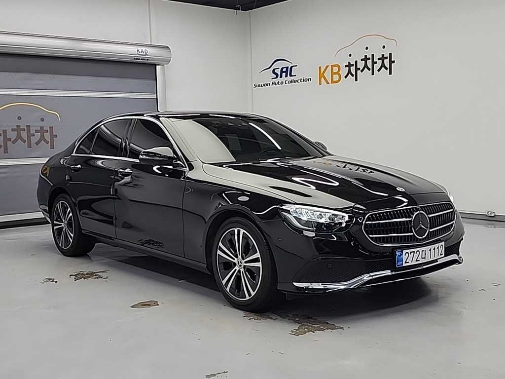 Mercedes Benz E class - Vista 4