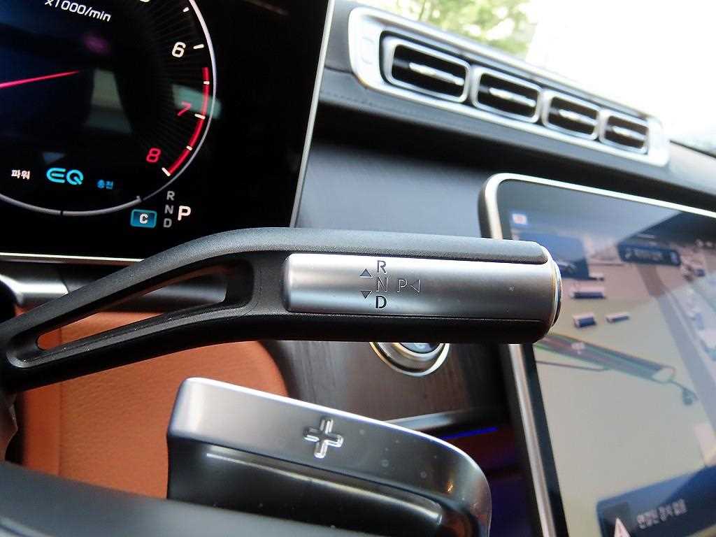 Mercedes Benz S Class - Vista 11