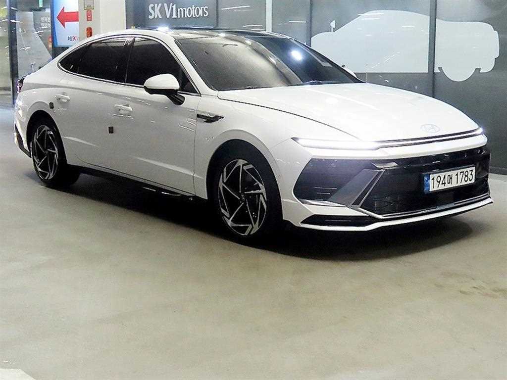 HYUNDAI Sonata - Vista 2