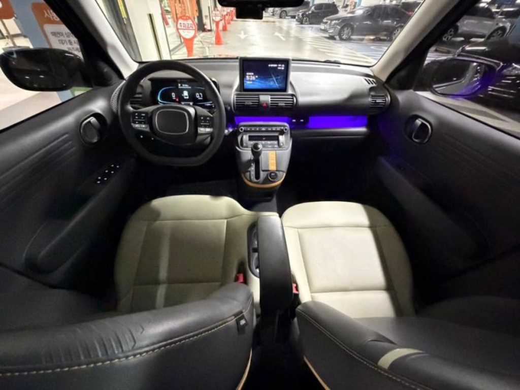 HYUNDAI Casper - Vista 6