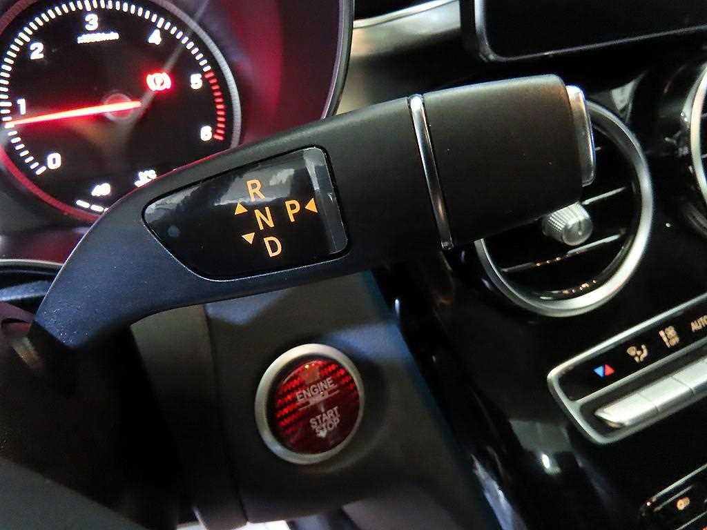 Mercedes Benz C Class - Vista 12