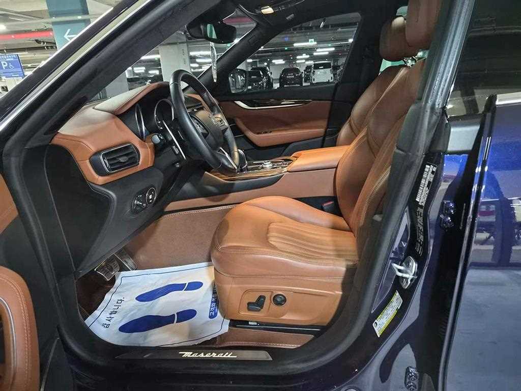 Maserati Levante - Vista 6