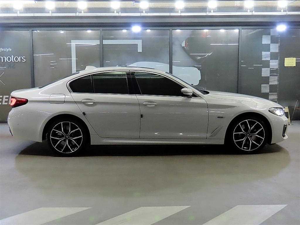 BMW 5 Series - Vista 3
