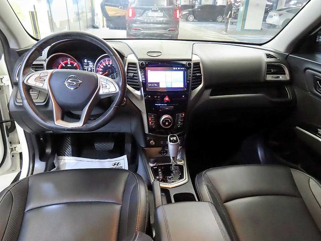 Ssangyong Tivoli - Vista 10