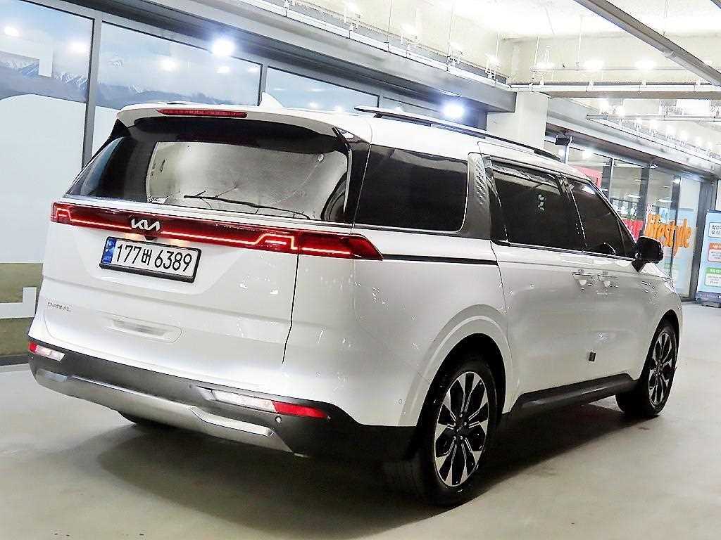 KIA Carnival - Vista 4