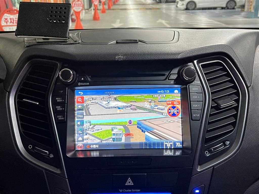 HYUNDAI Santa Fe - Vista 9