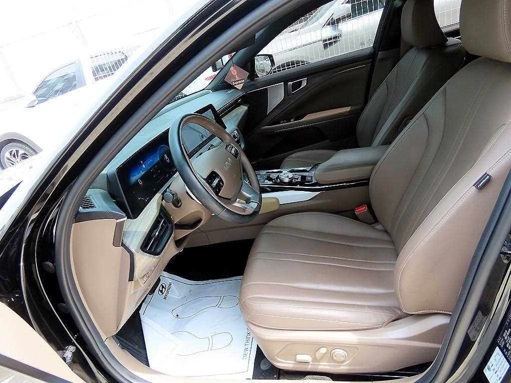 KIA K8 - Vista 5