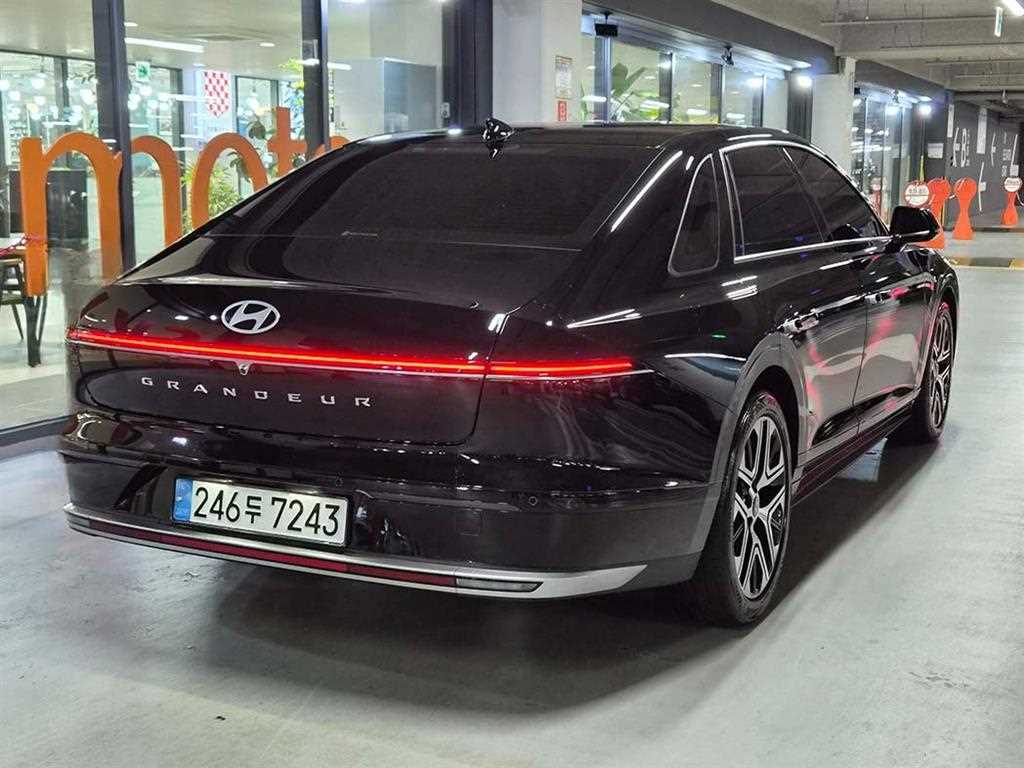 HYUNDAI Grandeur - Vista 4
