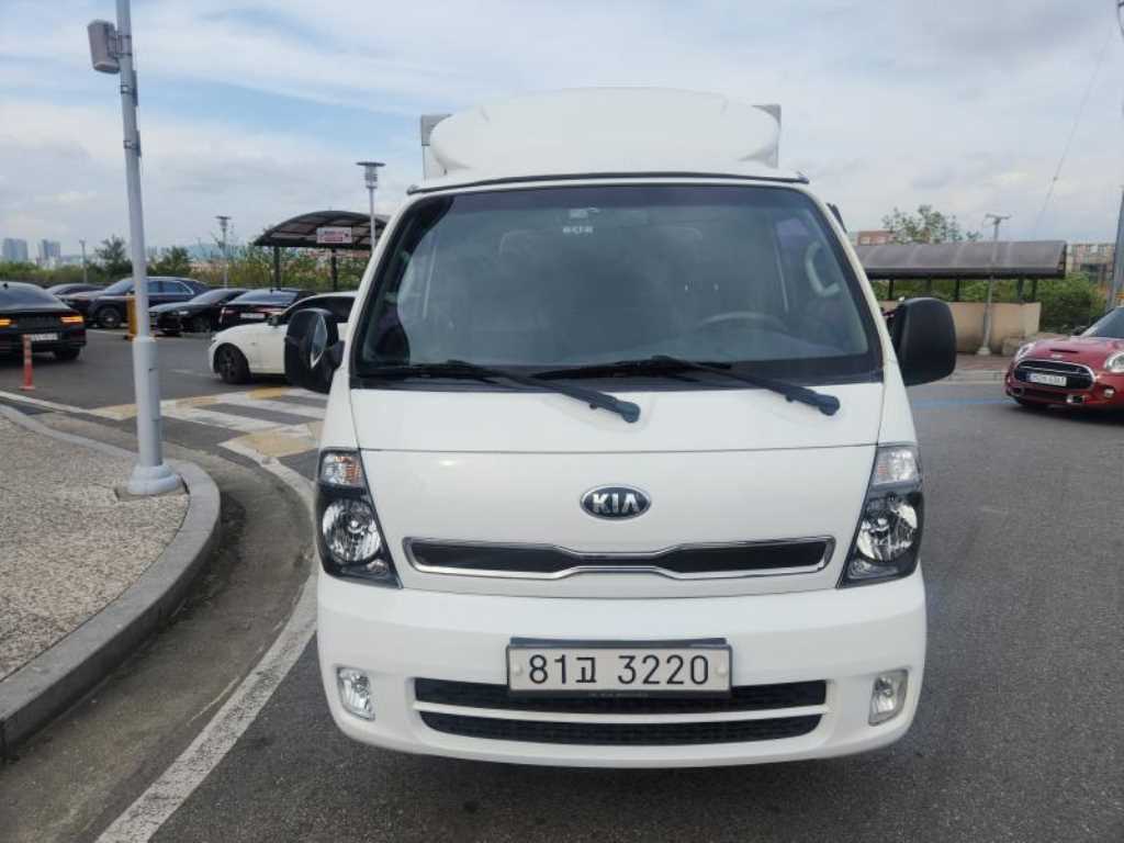 Small Truck tower_built-in tower 2014 Blanco - Importación desde Corea - HF Imports Iquique - Foto 1