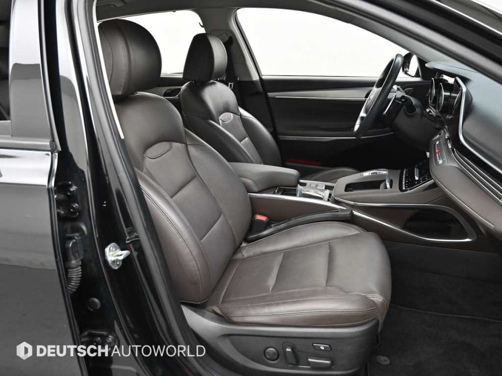 HYUNDAI Grandeur - Vista 10