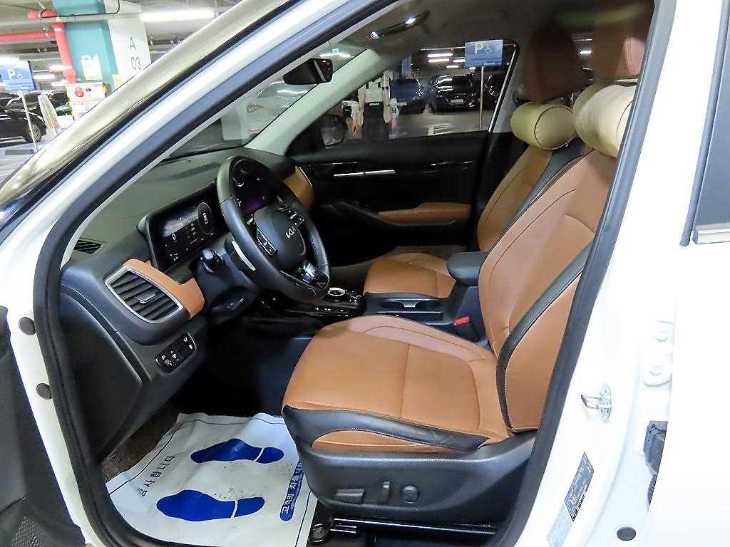 KIA Seltos - Vista 6