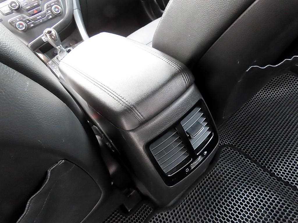 KIA K5 2011 Blanco - Importación desde Corea - HF Imports Iquique - Foto 17
