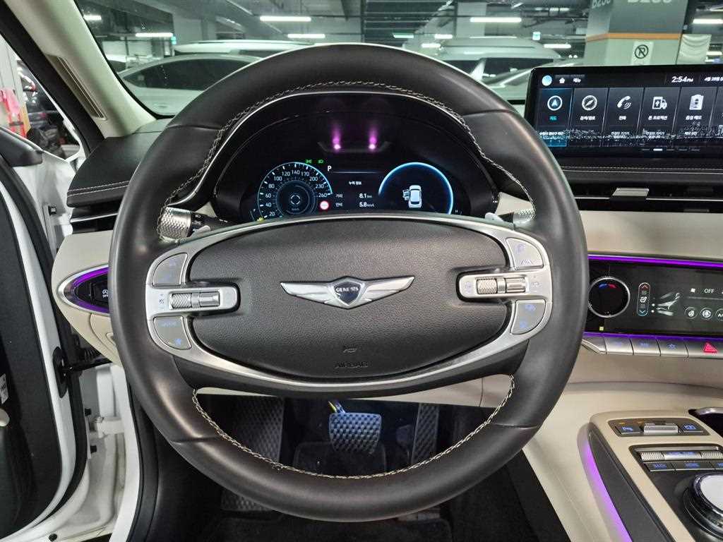 Genesis GV70 - Vista 11