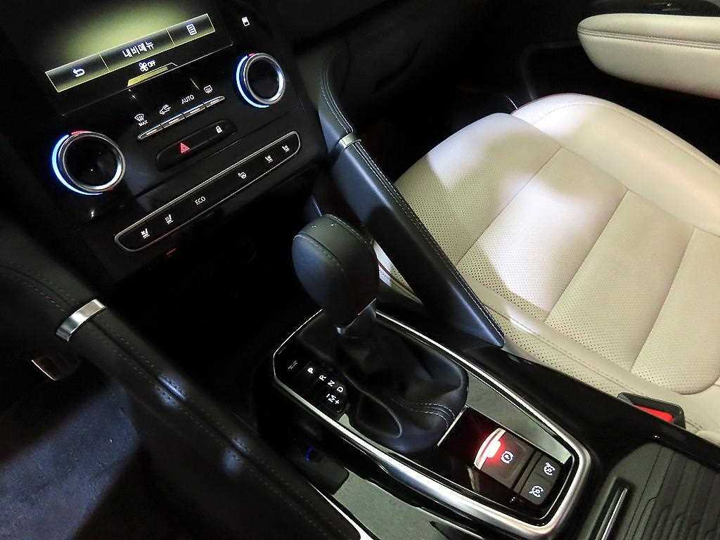 SAMSUNG QM6 - Vista 12