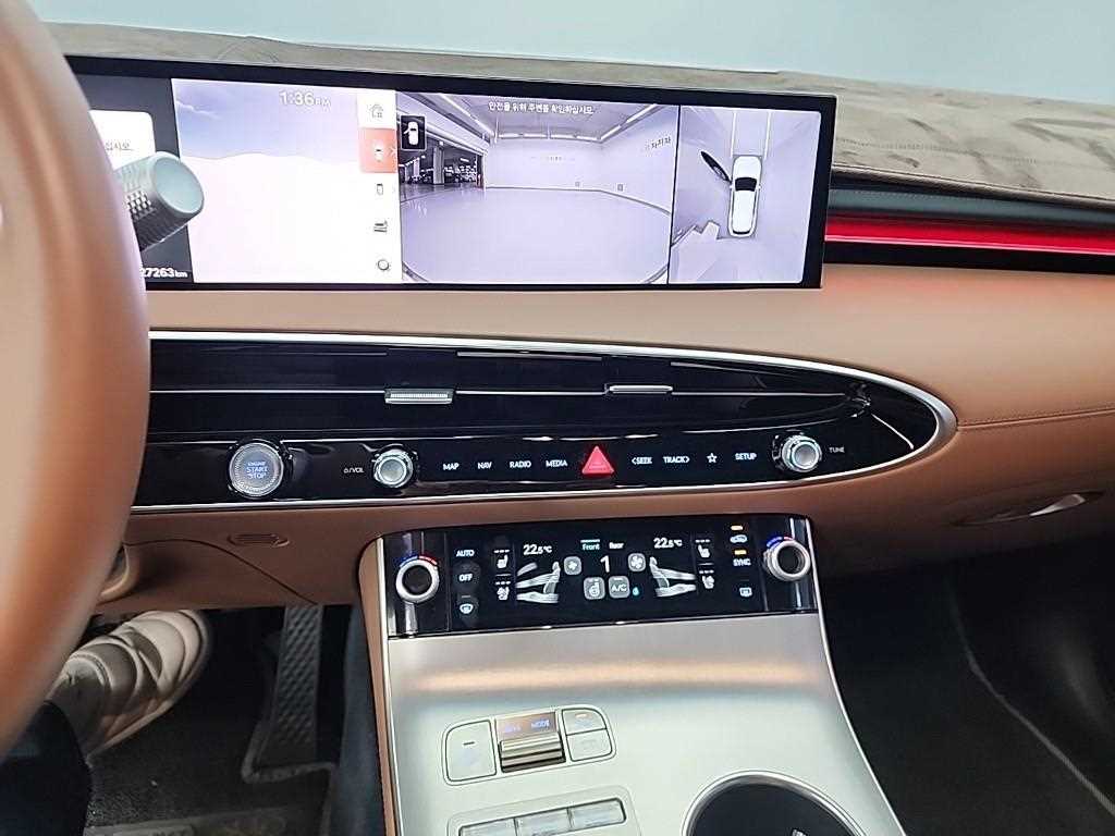 Genesis GV70 - Vista 10