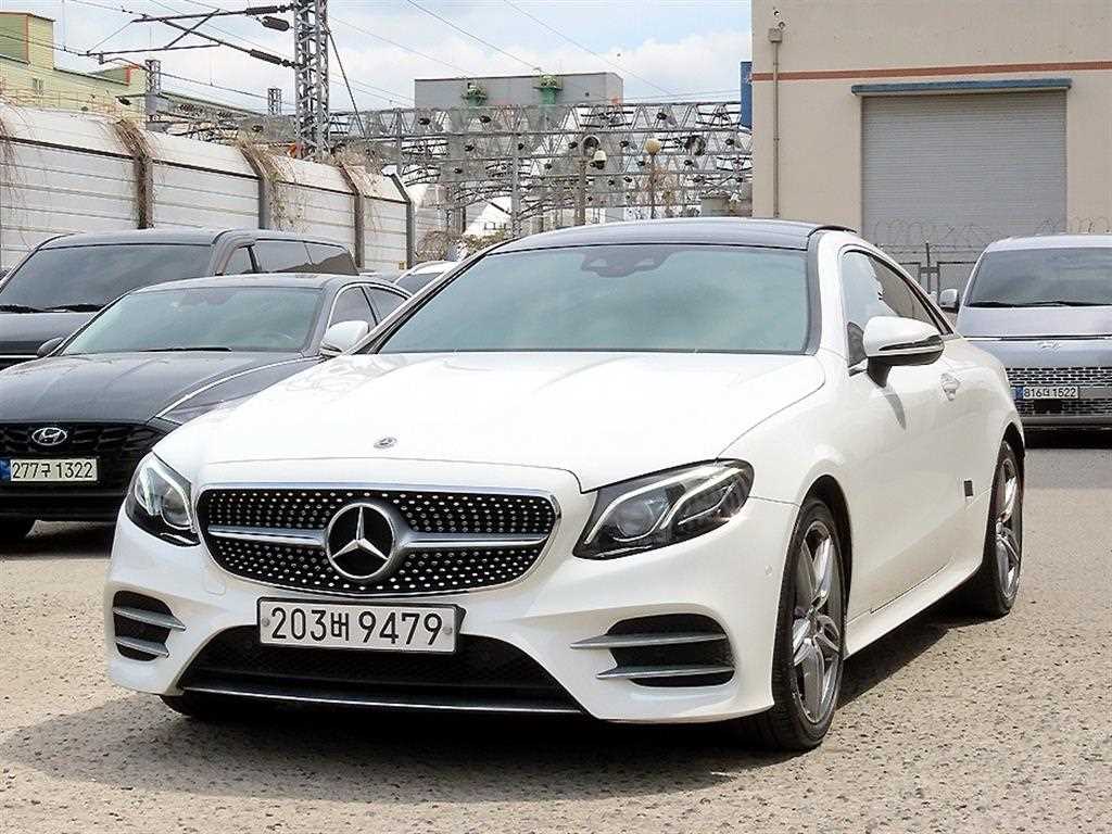 Mercedes Benz E class - Vista 2