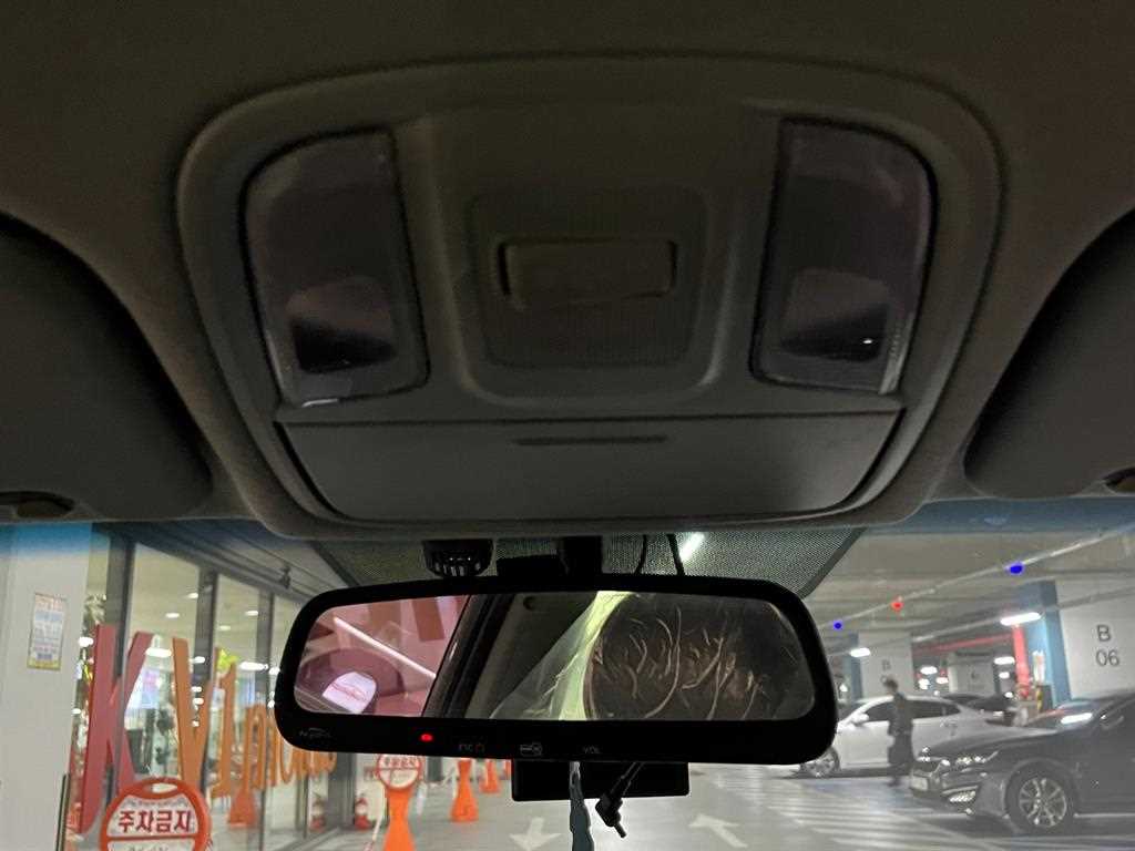 KIA Niro - Vista 8