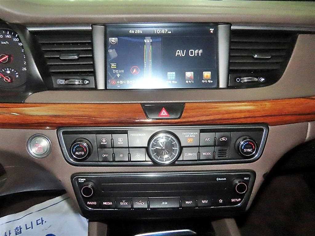 KIA K7 - Vista 11