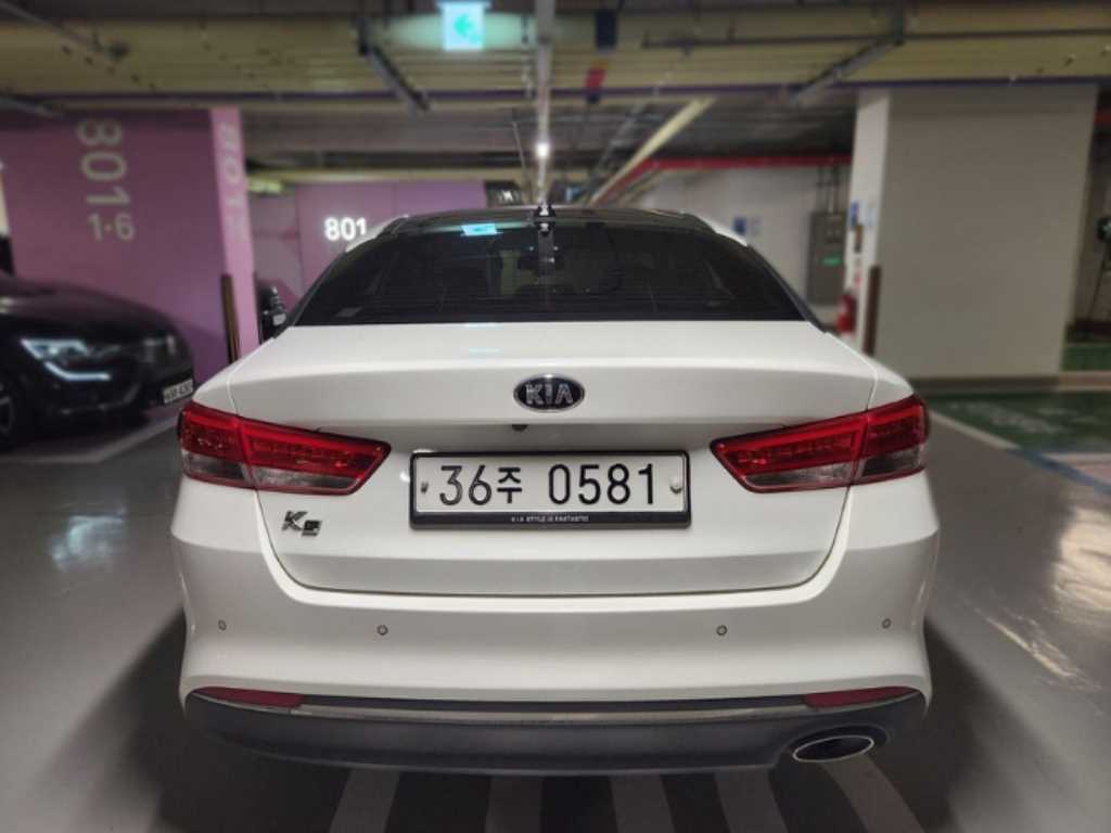 KIA K5 - Vista 2