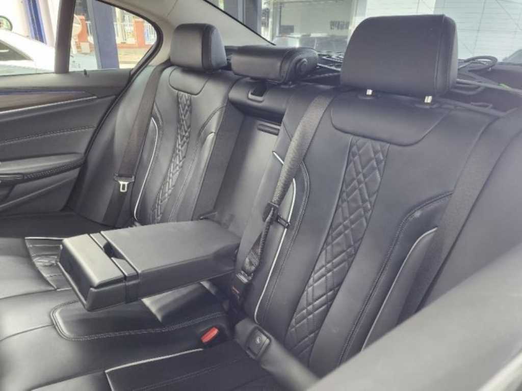 BMW 5 Series - Vista 9