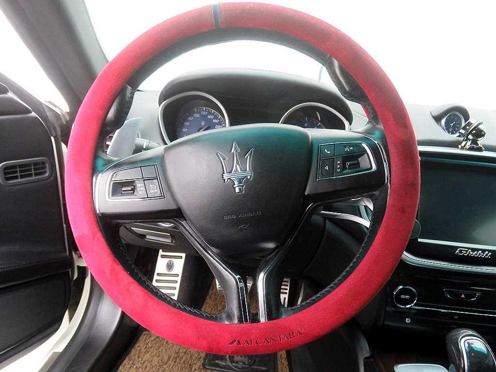 Maserati Ghibli - Vista 12