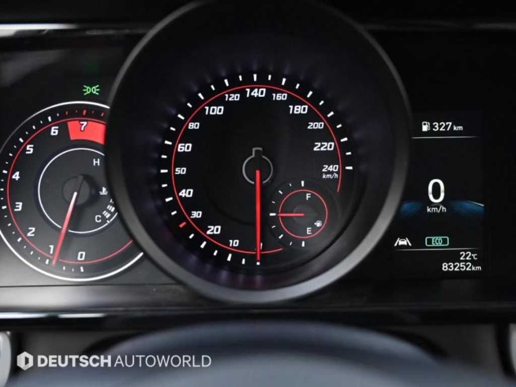 HYUNDAI Avante - Vista 12