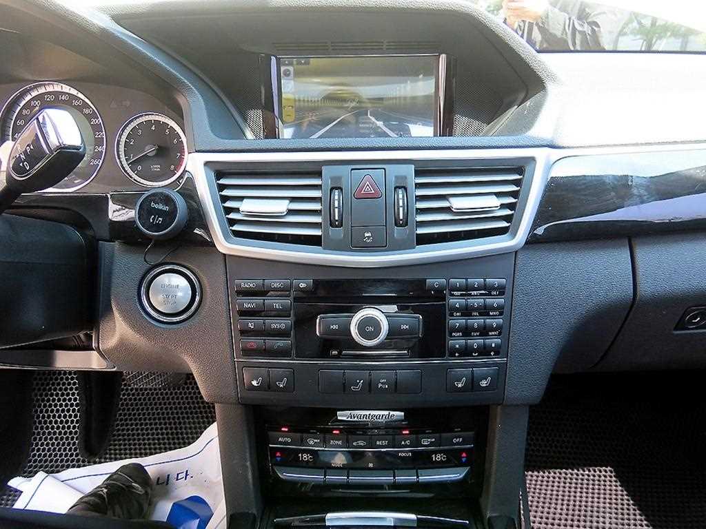 Mercedes Benz E class 2010 Blanco - Importación desde Corea - HF Imports Iquique - Foto 13