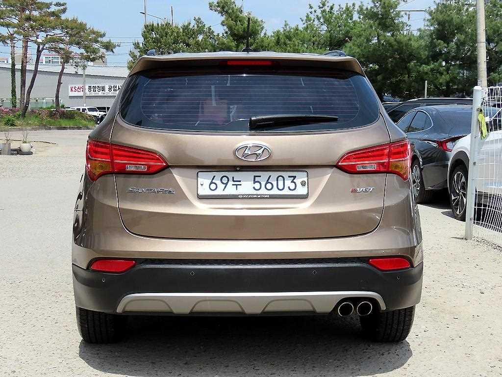 HYUNDAI Santa Fe - Vista 4