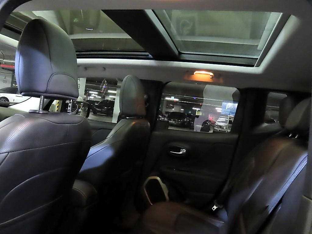 Jeep Renegade 2015 Negro - Importación desde Corea - HF Imports Iquique - Foto 15