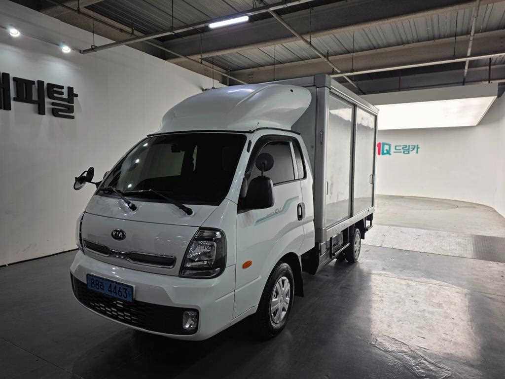 Small Truck Normal Box(High Deck) 2020 Blanco - Importación desde Corea - HF Imports Iquique - Foto 1