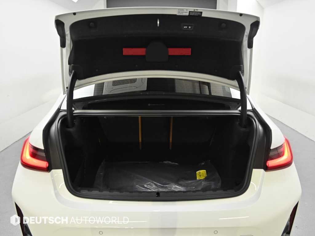 BMW 3 series 2023 Blanco - Importación desde Corea - HF Imports Iquique - Foto 19