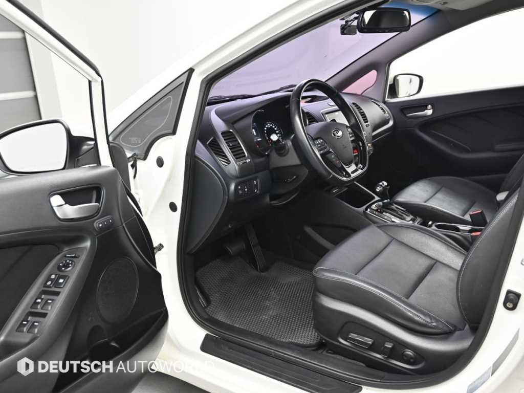KIA K3 - Vista 11