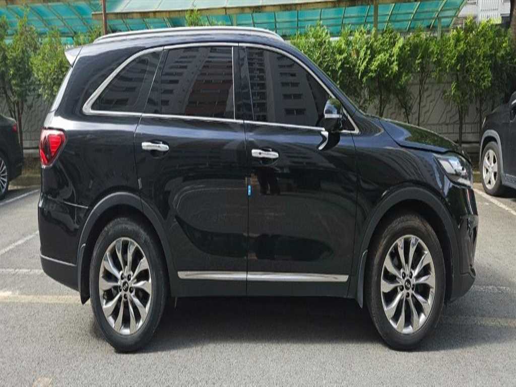 KIA Sorento - Vista 4