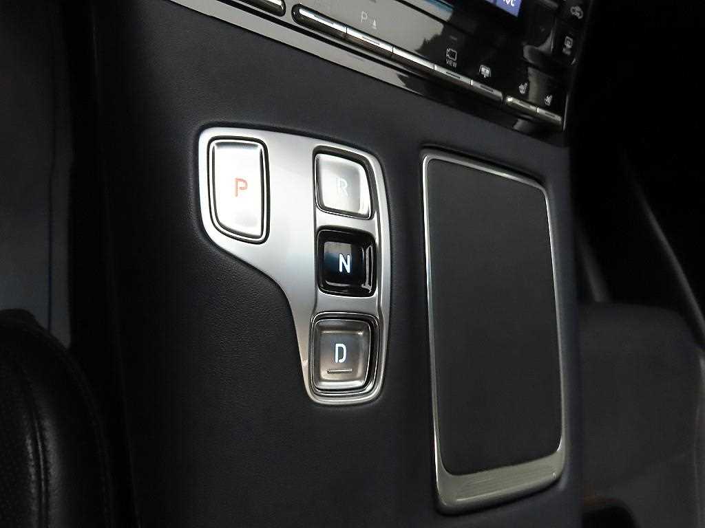HYUNDAI Grandeur - Vista 10