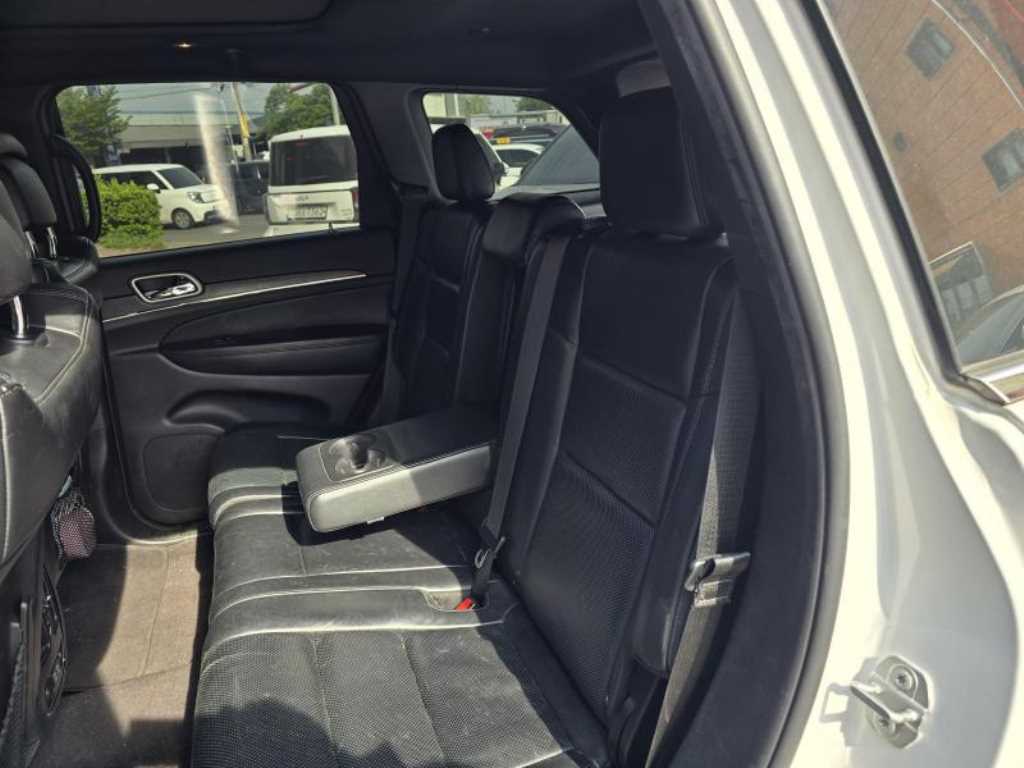 Jeep Cherokee - Vista 7