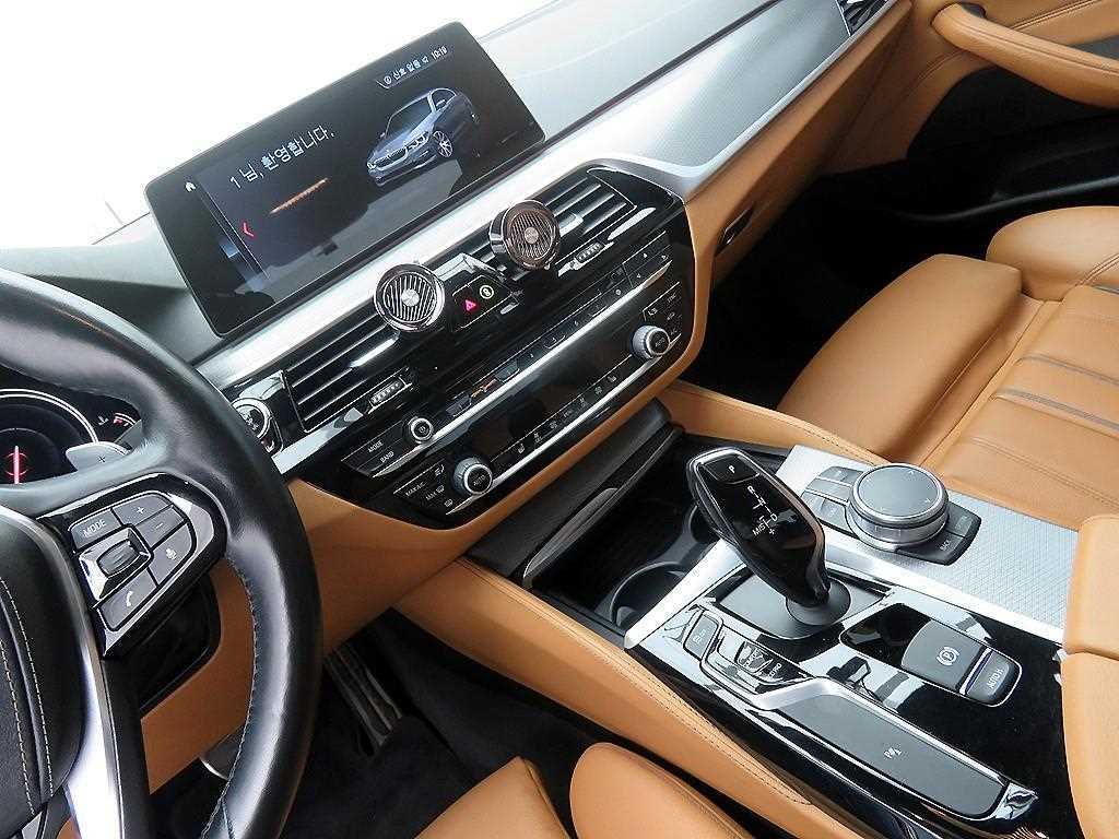 BMW 5 Series - Vista 12