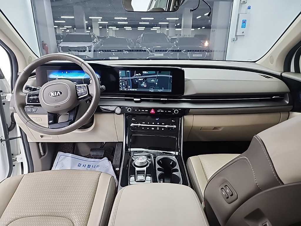 KIA Carnival - Vista 7