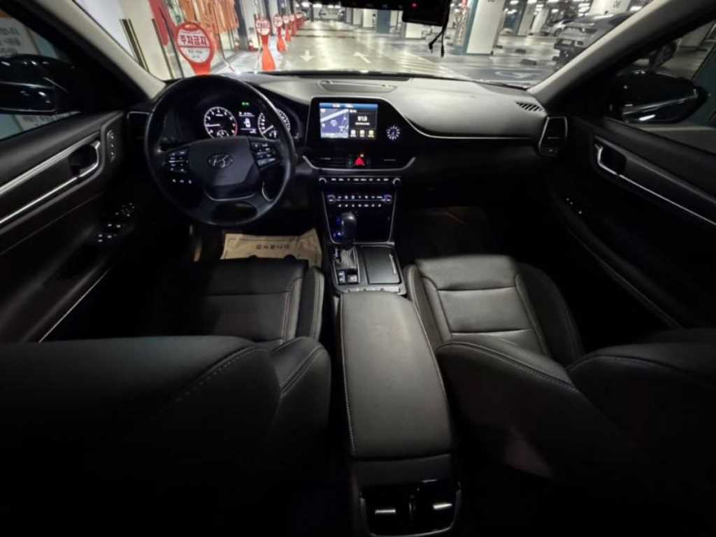 HYUNDAI Grandeur - Vista 6