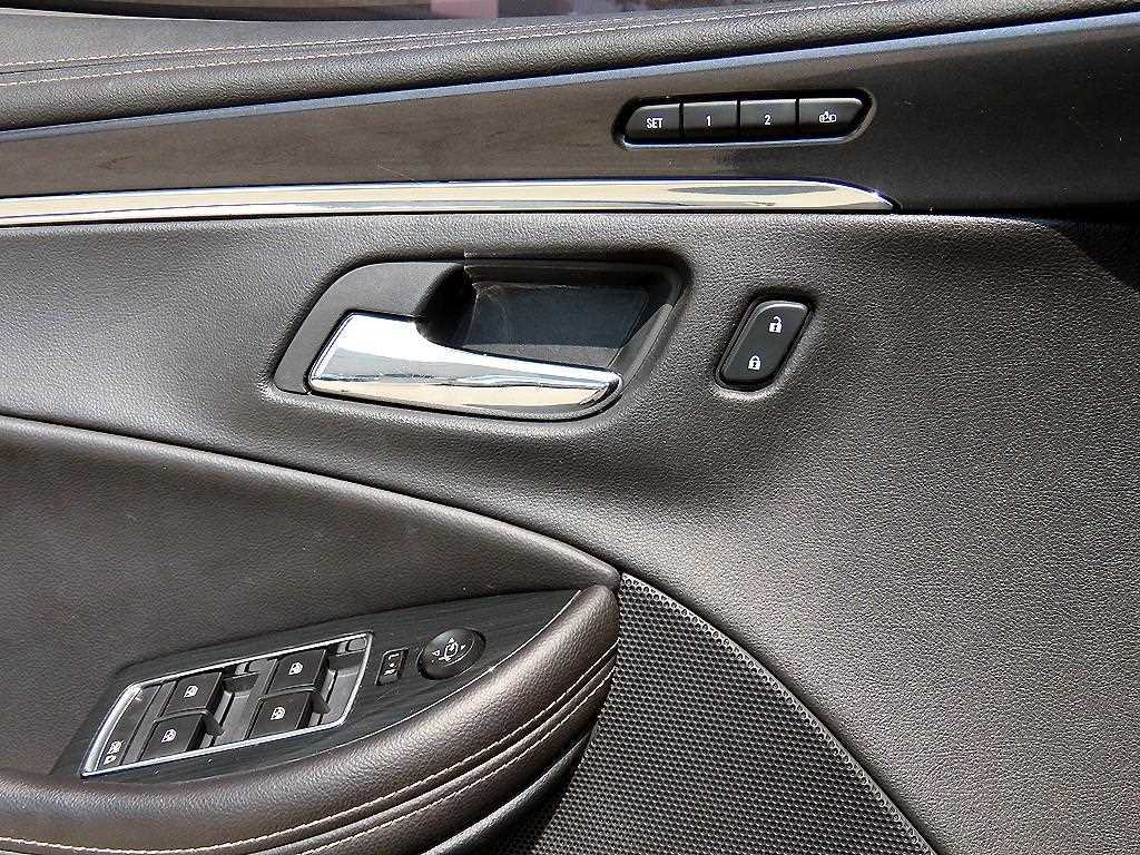 Chevrolet Impala - Vista 11