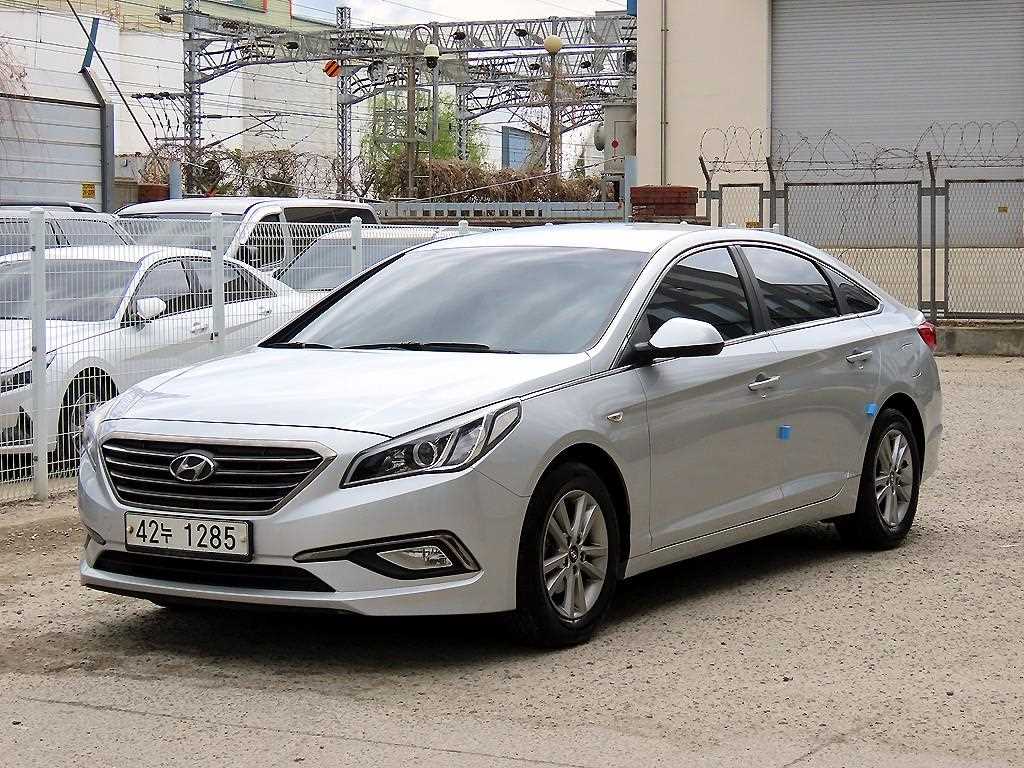 HYUNDAI Sonata - Vista 2