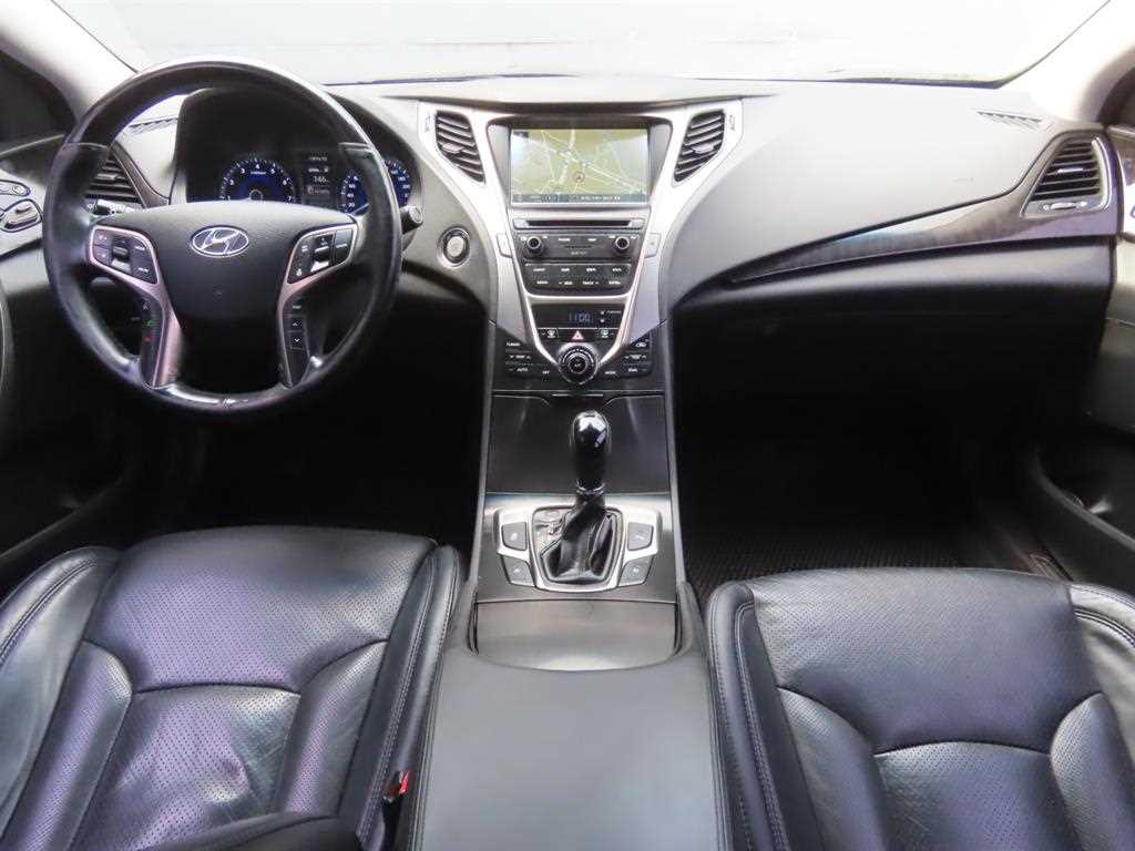 HYUNDAI Grandeur - Vista 8