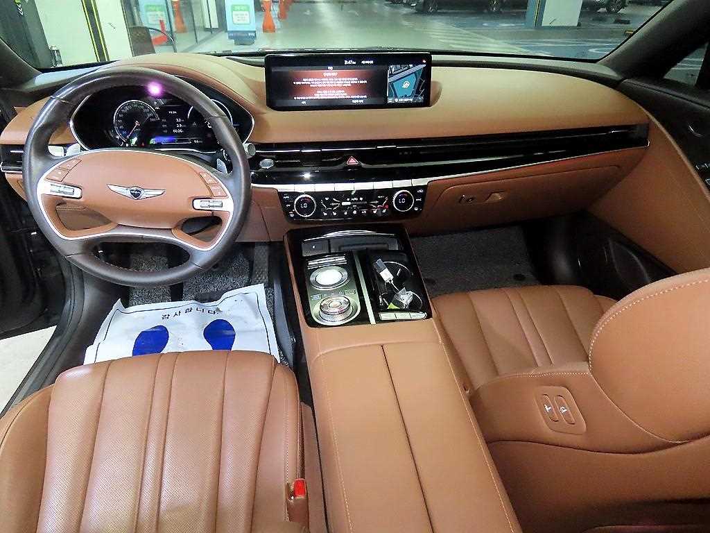 Genesis G80 - Vista 10