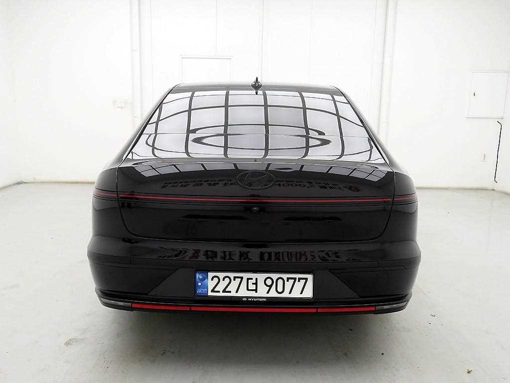 HYUNDAI Grandeur - Vista 3