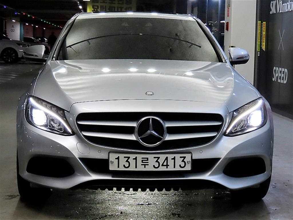 Mercedes Benz C Class - Vista 2