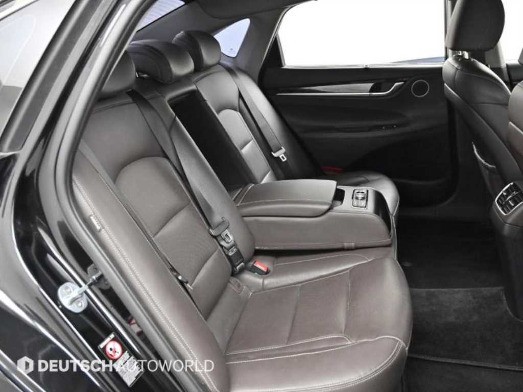 HYUNDAI Grandeur - Vista 12