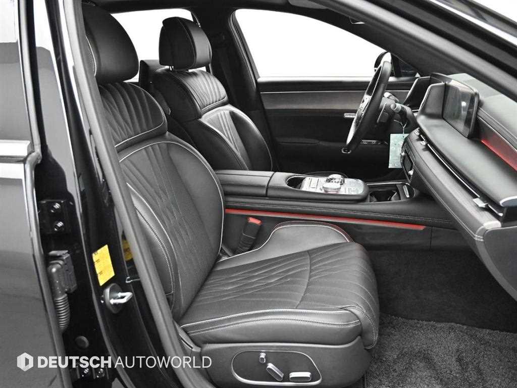 Genesis G90 - Vista 10