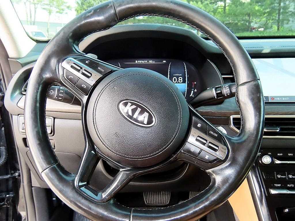 KIA K7 - Vista 8