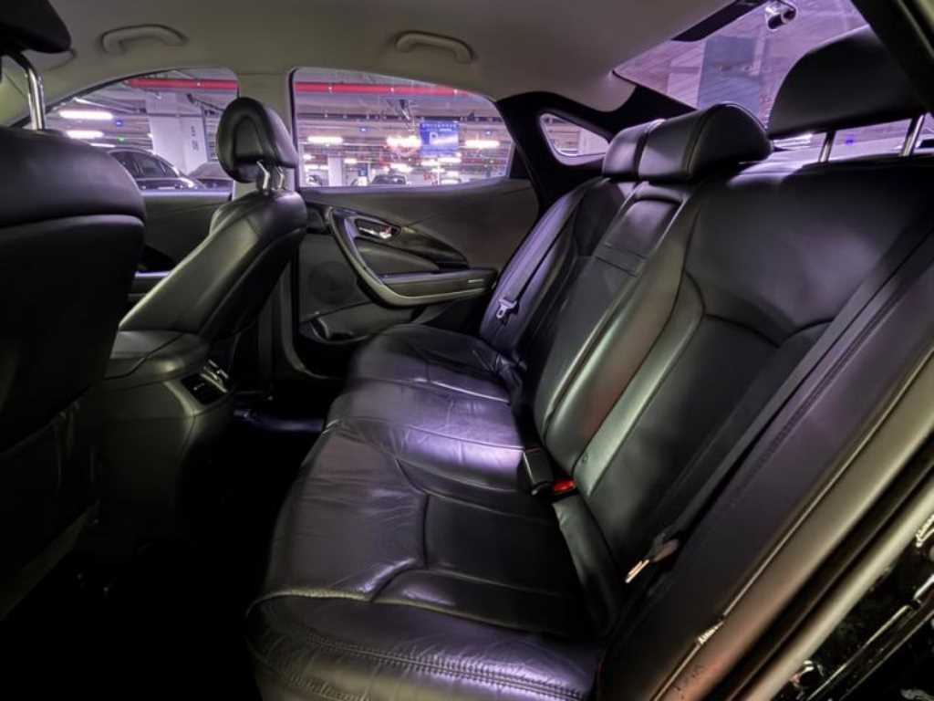 HYUNDAI Grandeur - Vista 7